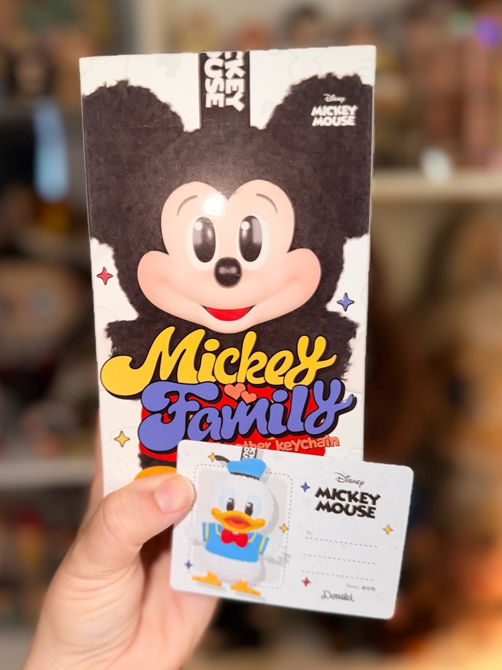 Pop Mart Mickey Family Cute Together Keychain - DONALD